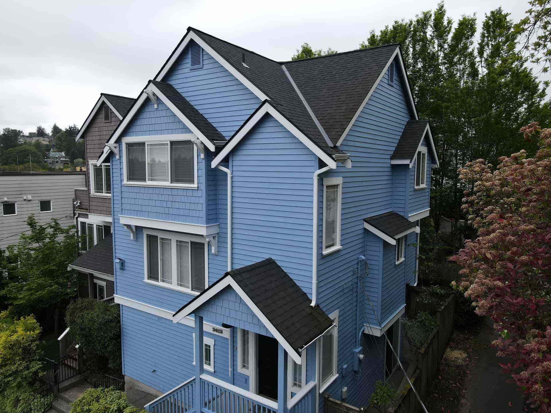 Blue-Exterior-House-Painting-Seattle